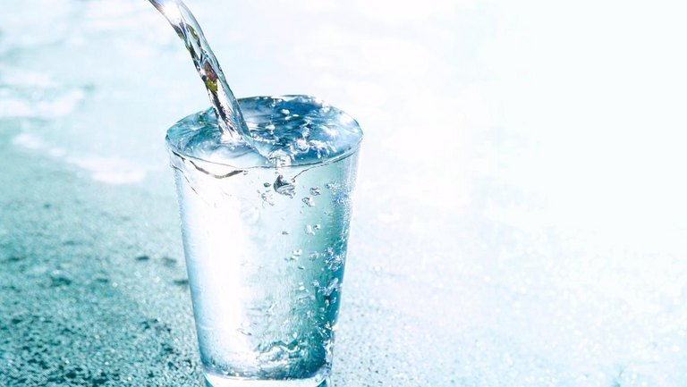 Wasser-Mineral.jpg